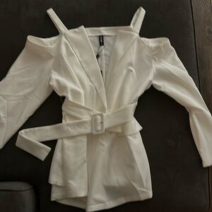 Women’s dress blouse with belt size XL